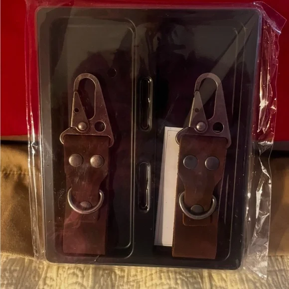 Diodrio EDC Leather Strap Belt Clip Keychain Holder-2 Pack - Picture 3 of 5